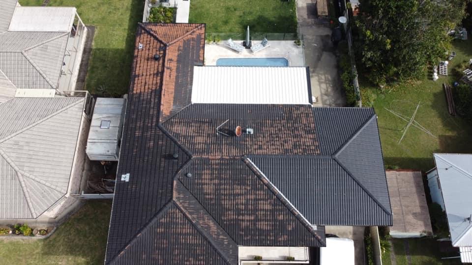 roof cleaning - tile roof